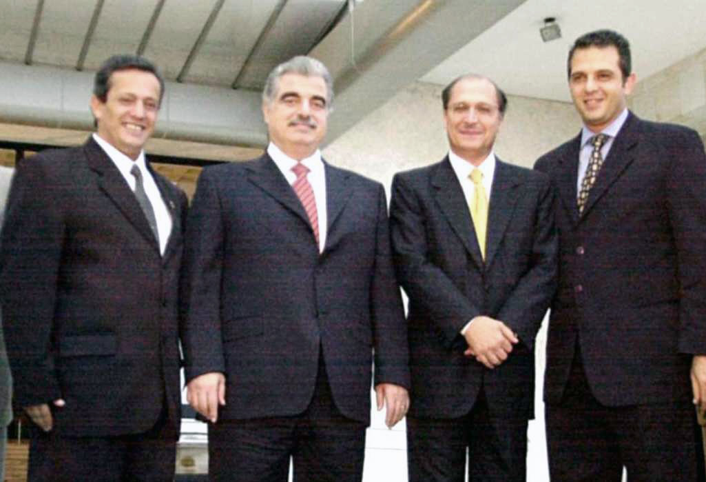 Deputados Zuza Abdel Massih e Said Mourad, em foto de 2003, com o ento premi Hariri<a style='float:right;color:#ccc' href='https://www3.al.sp.gov.br/repositorio/noticia/03-2008/SAID PREMIE LIBANO  Zuza,Rafic Hariri, Geraldo Alckmin e Said Mourad.jpg' target=_blank><i class='bi bi-zoom-in'></i> Clique para ver a imagem </a>